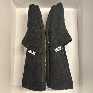 Tom’s Classic Black Woolen